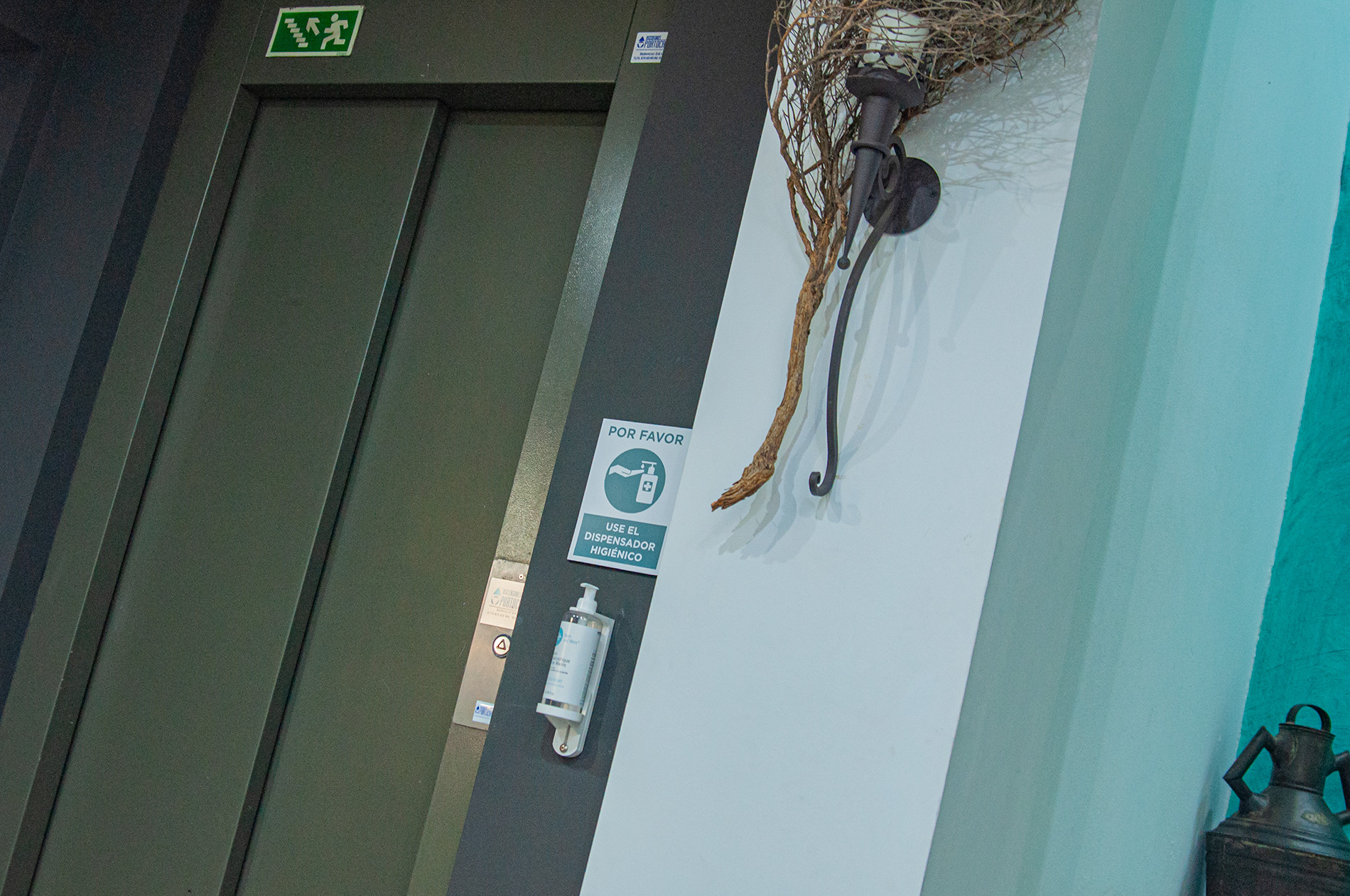 #EsteVirusLoParamosUnidos